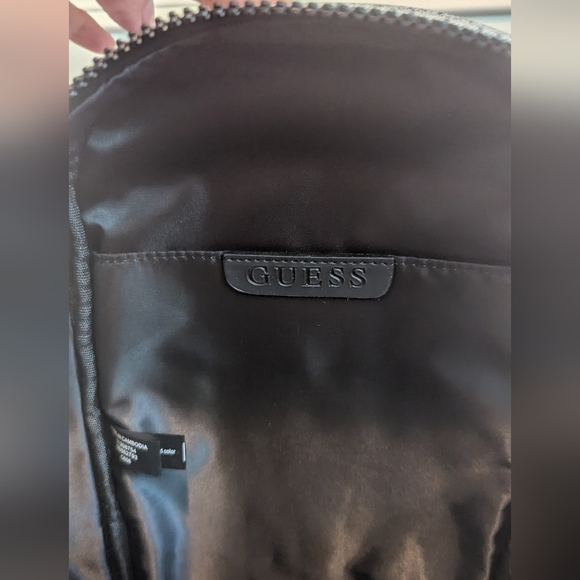 NWT GUESS Gray Monogram Backpack - Picture 5 of 6